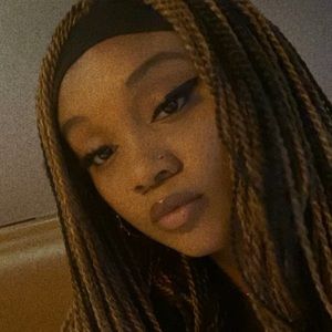 Meet your Posher, Joi